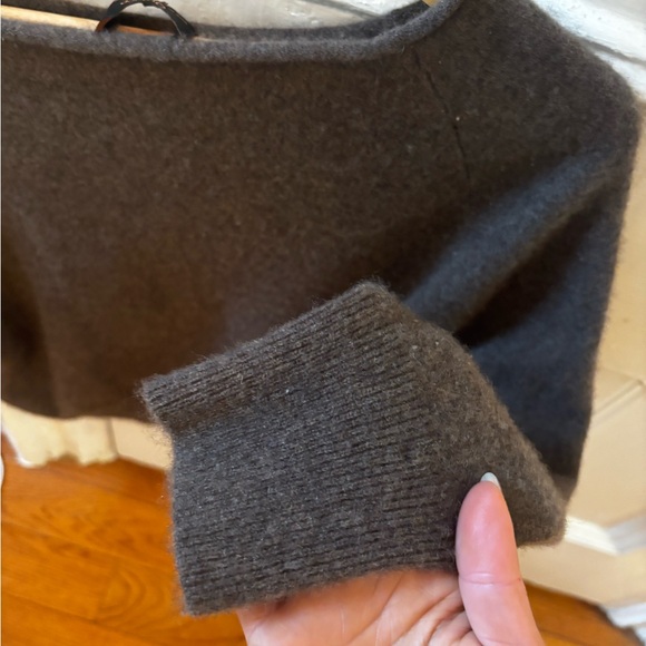 Quince Mongolian Cashmere Boatneck Sweater Size L - Picture 4 of 5